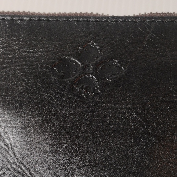 Patricia Nash Black Studded Cassini Wristlet Amazing Black Leather W/Metal Rivet - Picture 4 of 11